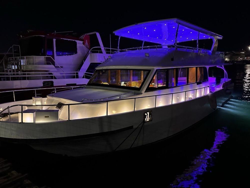 Motoryacht 20 m 3
