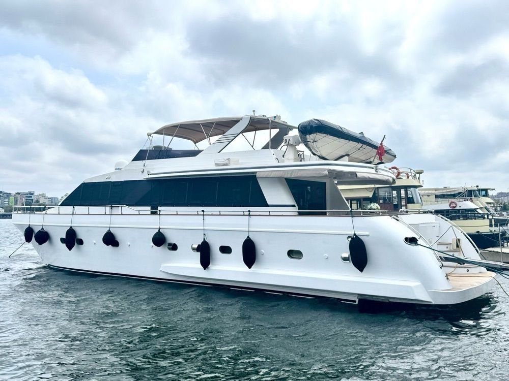 Motoryacht 26 m 3