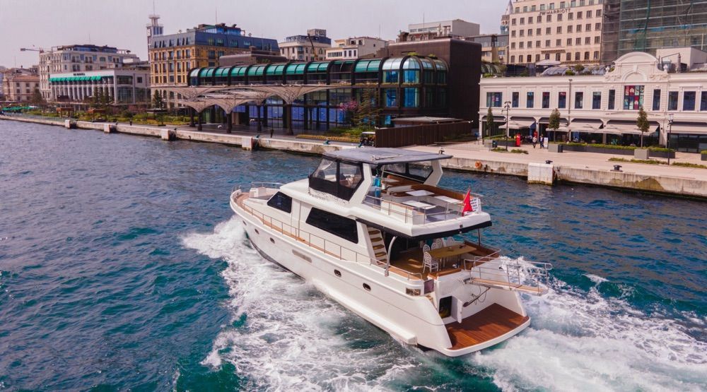 Luxury Motoryacht 23 m 3