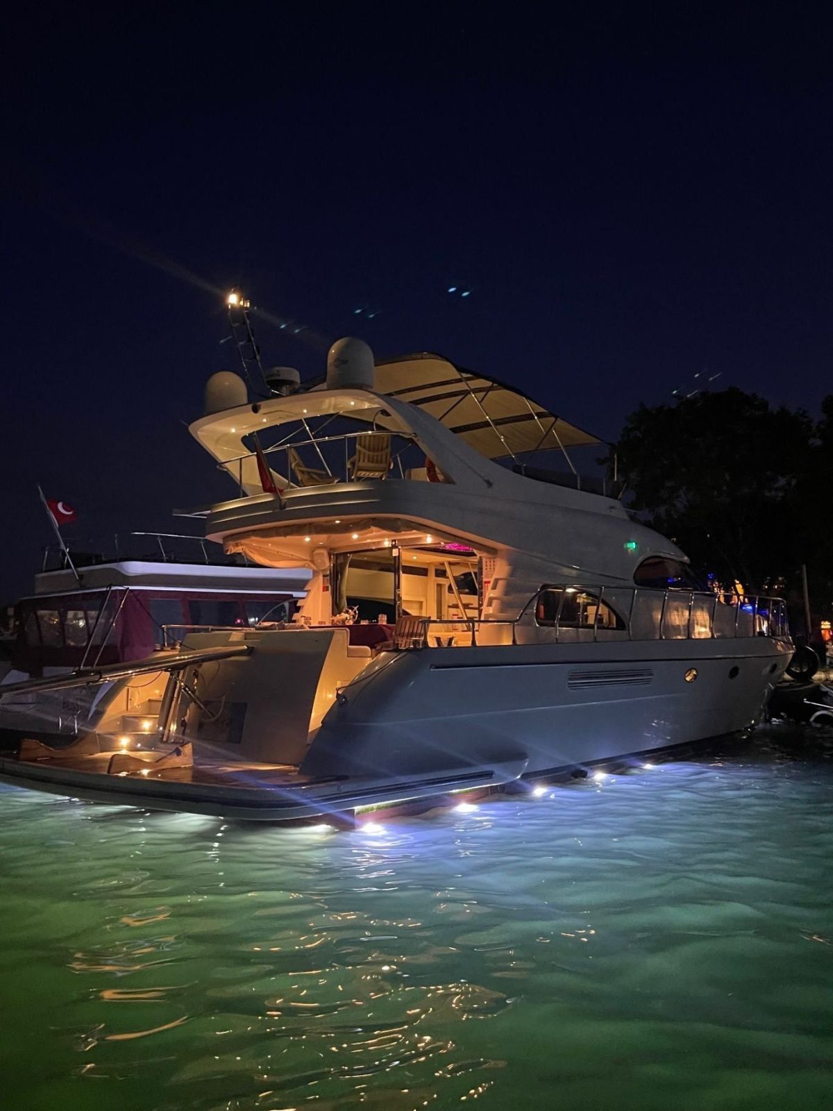 Luxury Motoryacht 22 m 2