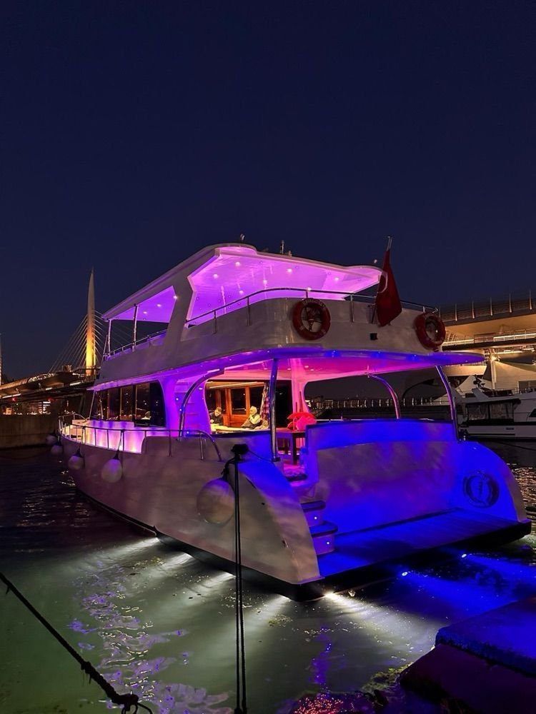 Motoryacht 20 m 2