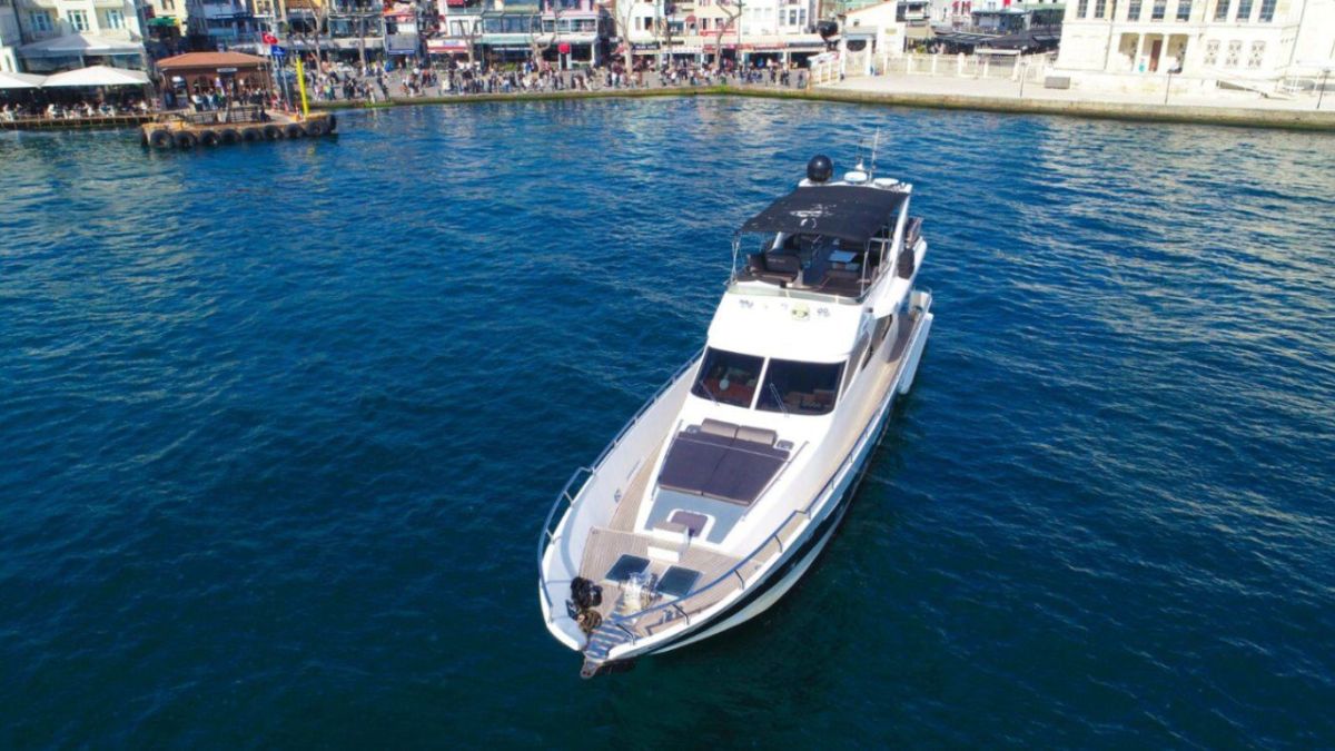 Luxury Motoryacht 22 m 3