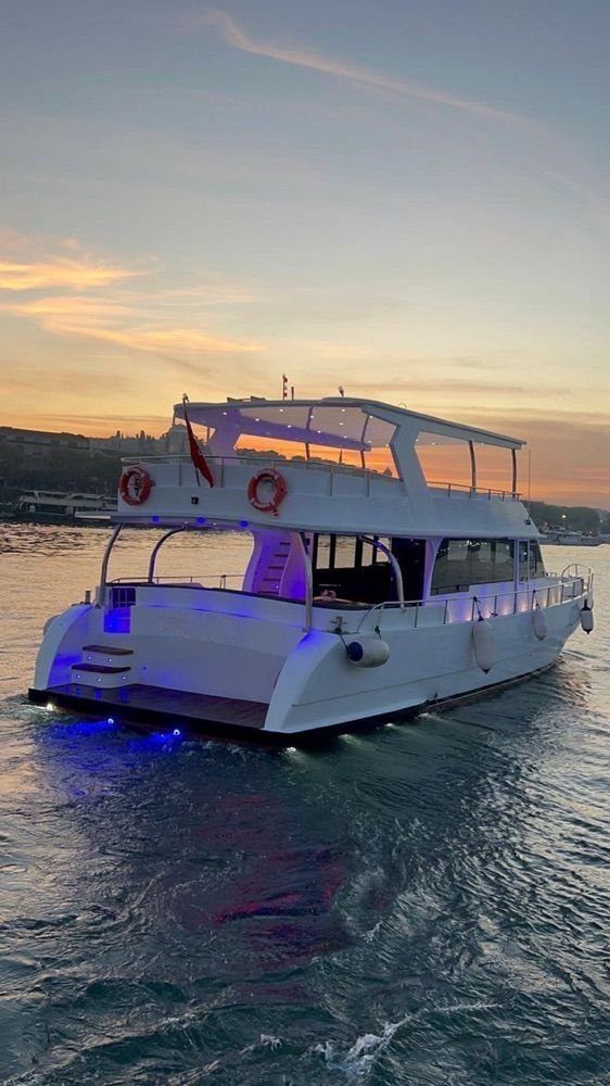Motoryacht 20 m 1