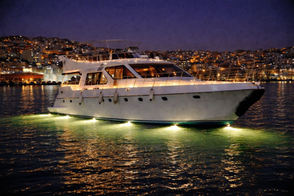 Motoryacht 24 m 3