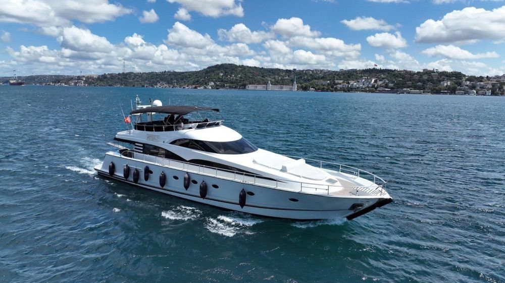 Luxury Motoryacht 24 m 1
